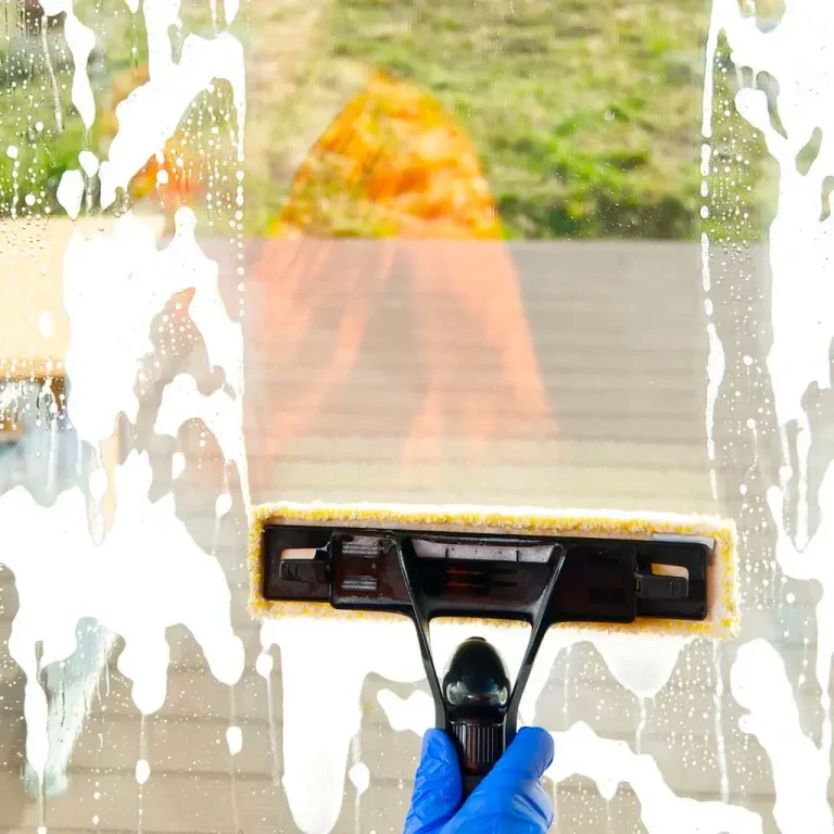 Professional Window Cleaning in Richmond Area - EverUp Facility Solutions
